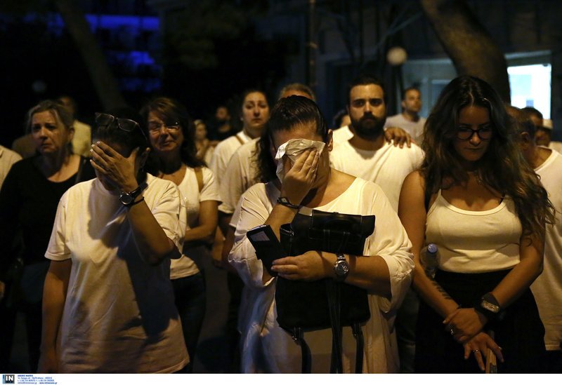 Ράγισαν καρδιές στο Μάτι -Στην εκδήλωση μνήμης για τα 96 θύματα [εικόνες] | iefimerida.gr 8