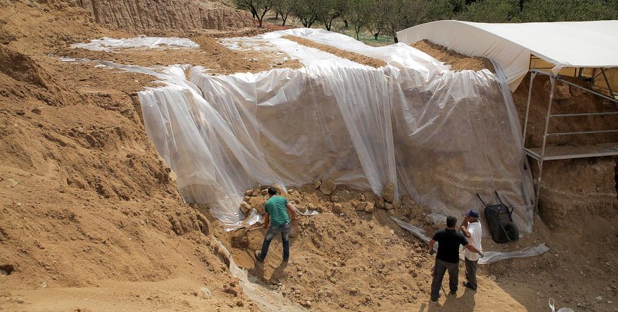 Σεπτέμβριο αρχίζουν και πάλι εργασίες στο Μνημείο της Αμφίπολης | iefimerida.gr 0