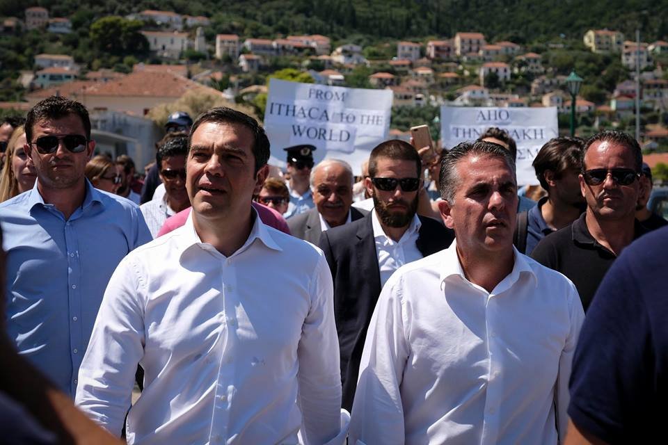 Με τον δήμαρχο του νησιού