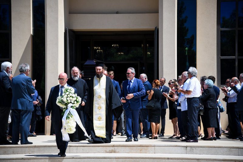 Το τελευταίο αντίο στον Γιάννη Παπαδημητρίου -Eκανε την πρώτη μεταμόσχευση ήπατος στην Ελλάδα | iefimerida.gr 2