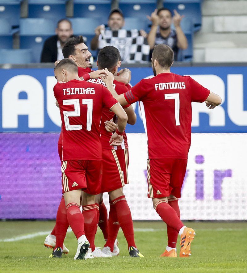 Europa League: Ανετη πρόκριση του Ολυμπιακού στα πλέι οφ, νίκη (3-1) με Λουκέρνη [εικόνες & βίντεο]  | iefimerida.gr 3