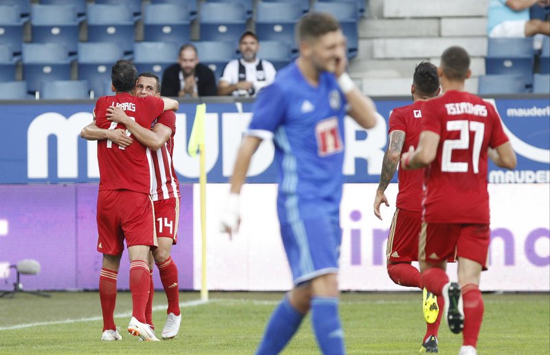 Europa League: Ανετη πρόκριση του Ολυμπιακού στα πλέι οφ, νίκη (3-1) με Λουκέρνη [εικόνες & βίντεο]  | iefimerida.gr 1