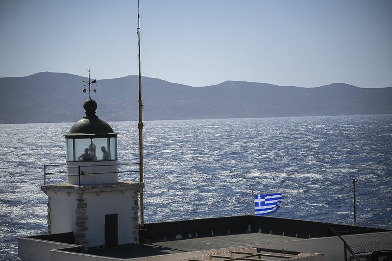 Ο φάρος του Λαυρίου πρωτολειτούργησε το 1892 με πηγή ενέργειας το πετρέλαιο