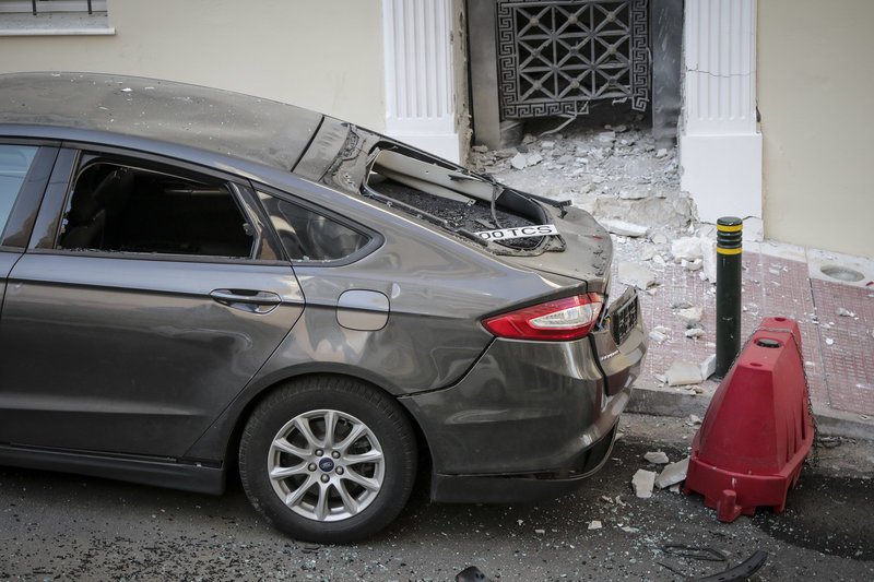Ισχυρή έκρηξη στον Πειραιά -Γιατί είναι ιδιαίτερα περίεργη για την ΕΛ.ΑΣ. [εικόνες]  | iefimerida.gr 4