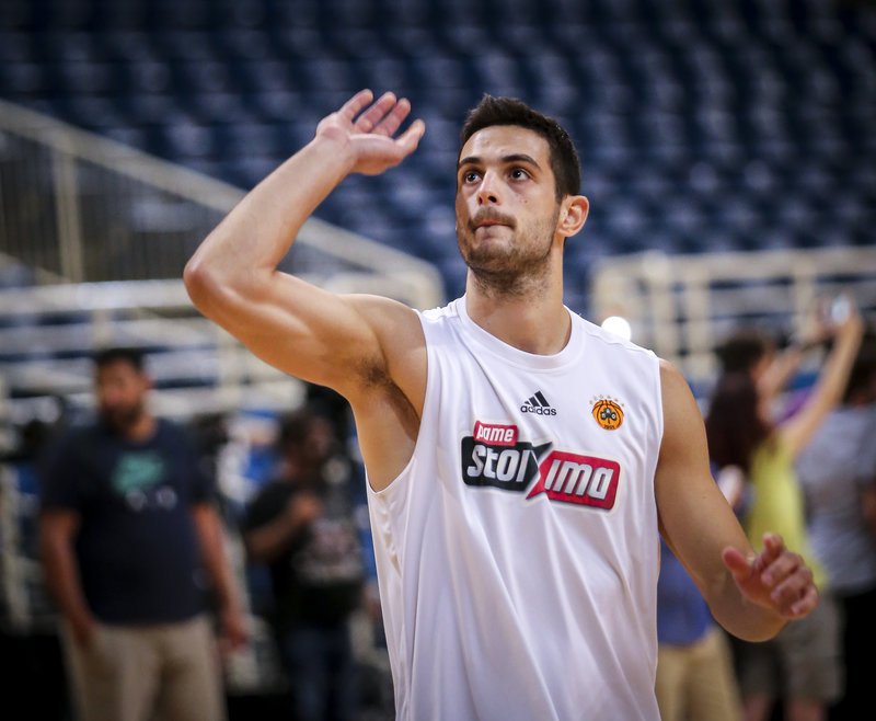 Κόντρα Παπαπέτρου-Αγραβάνη: «Ο καθένας έχει τις αρχές του και το μορφωτικό του επίπεδο» [εικόνες] | iefimerida.gr 12