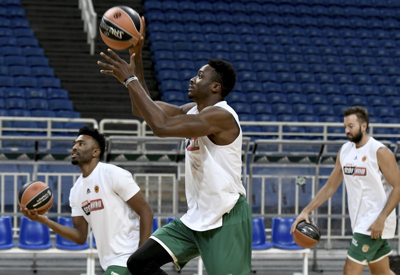 Κόντρα Παπαπέτρου-Αγραβάνη: «Ο καθένας έχει τις αρχές του και το μορφωτικό του επίπεδο» [εικόνες] | iefimerida.gr 0