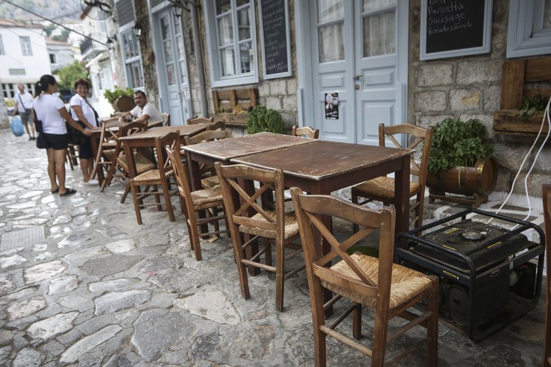 Χθες τα εστιατόρια έμειναν κλειστά αφού δεν μπορούσαν να εξυπηρετήσουν τους πελάτες