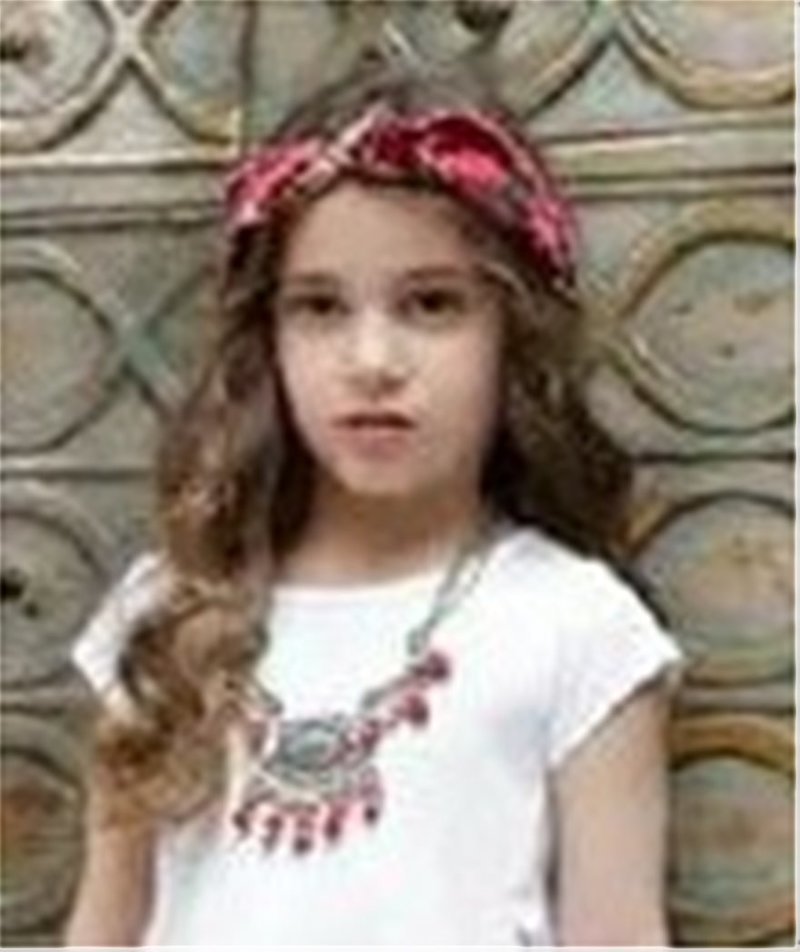 Θρήνος στην κηδεία της ακτινολόγου και των δίδυμων κοριτσιών της -Κάηκαν στο Μάτι [εικόνες] | iefimerida.gr 1