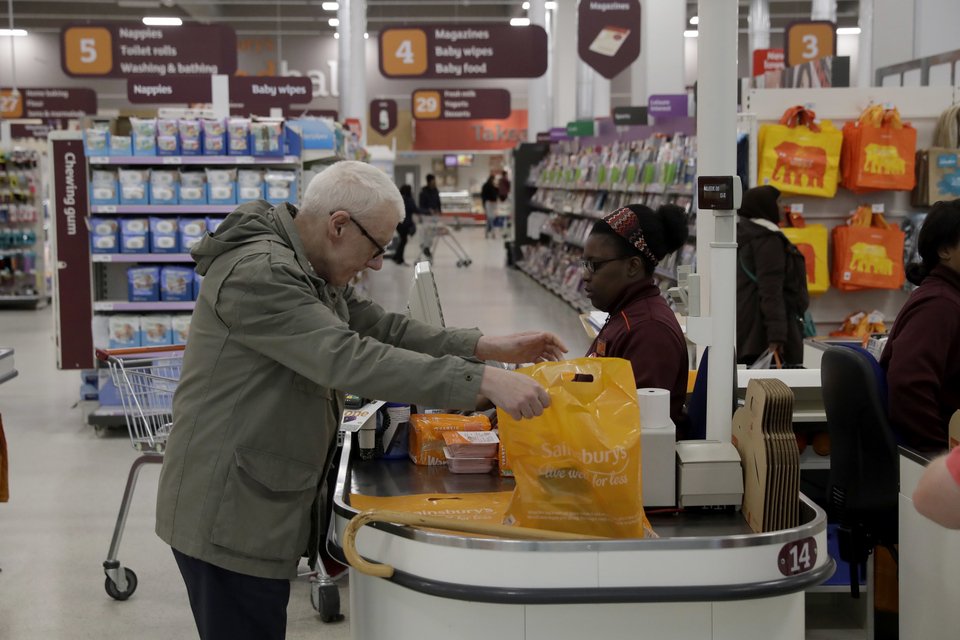 Το K-Supermarket Pohjois-Haaga προσφέρει τη δυνατότητα σε κάποιους κατοίκους του Ελσίνικι να κοιμηθούν άνετα μέσα στο κατάστημα.