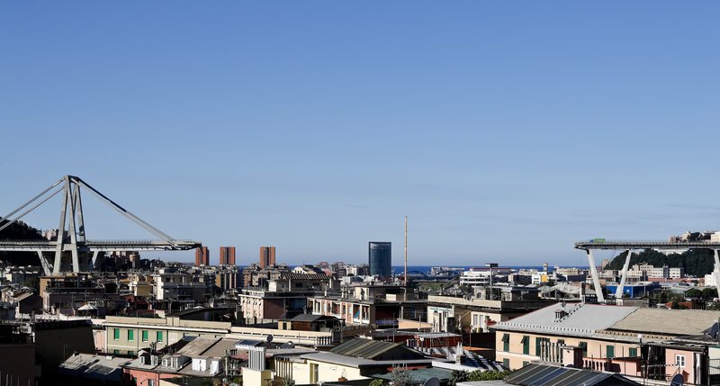 Τα θύματα της τραγωδίας στη Γένοβα: Μια τριμελής οικογένεια που ξεκληρίστηκε, ένας ποδοσφαιριστής, δύο εργάτες που καταπλακώθηκαν από μπάζα [εικόνες]  | iefimerida.gr 0