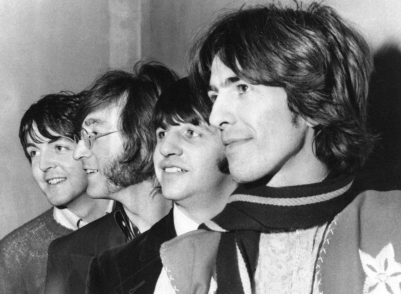 Οι απόγονοι των Beatles σε μια selfie– Λένον και ΜακΚάρτνεϊ φωτογραφίζονται μαζί [εικόνα] | iefimerida.gr 0