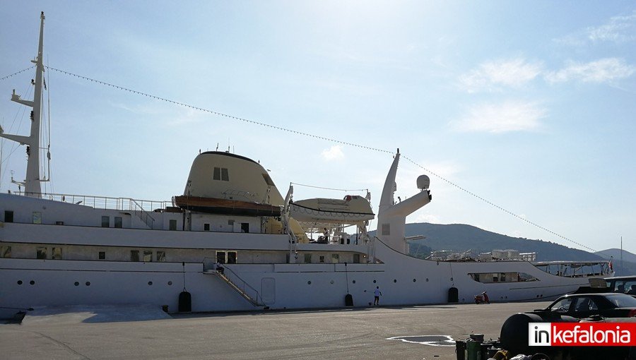 Στο Αργοστόλι η θρυλική θαλαμηγός Christina O του Ωνάση [εικόνες]   | iefimerida.gr 3