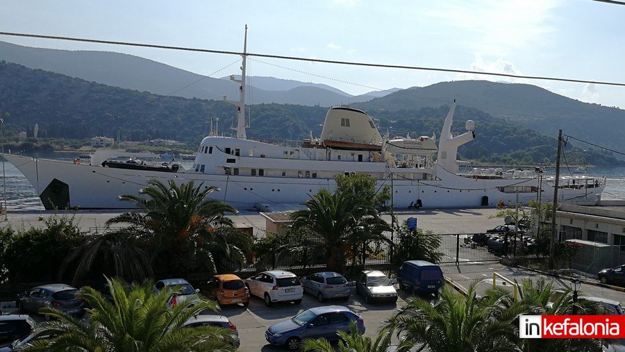 Στο Αργοστόλι η θρυλική θαλαμηγός Christina O του Ωνάση [εικόνες]   | iefimerida.gr 5