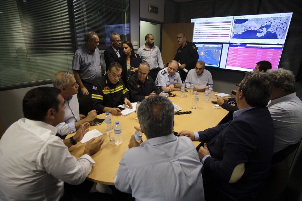 Τα κόμματα αντιδρούν στην παραίτηση Τόσκα: «Είναι λίγη και ήρθε αργά» | iefimerida.gr 1