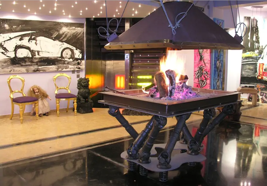 Πρώην υπουργός νοικιάζει το εξοχικό του μέσω Αirbnb για 1.138 ευρώ τη βραδιά [εικόνες] | iefimerida.gr 4