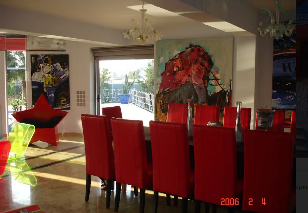 Πρώην υπουργός νοικιάζει το εξοχικό του μέσω Αirbnb για 1.138 ευρώ τη βραδιά [εικόνες] | iefimerida.gr 5