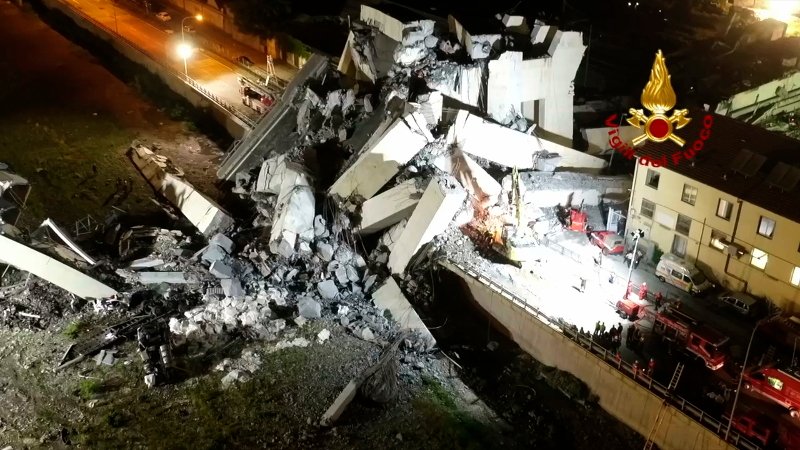 Κάτω από ένα πελώριο κομμάτι βρέθηκε διαλυμένο το όχημα της οικογένειας Τσεκάλα