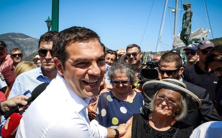 Ηταν πραγματικοί οι χειροκροτητές στην Ιθάκη; Το Twitter ψάχνεται [εικόνες] | iefimerida.gr 0