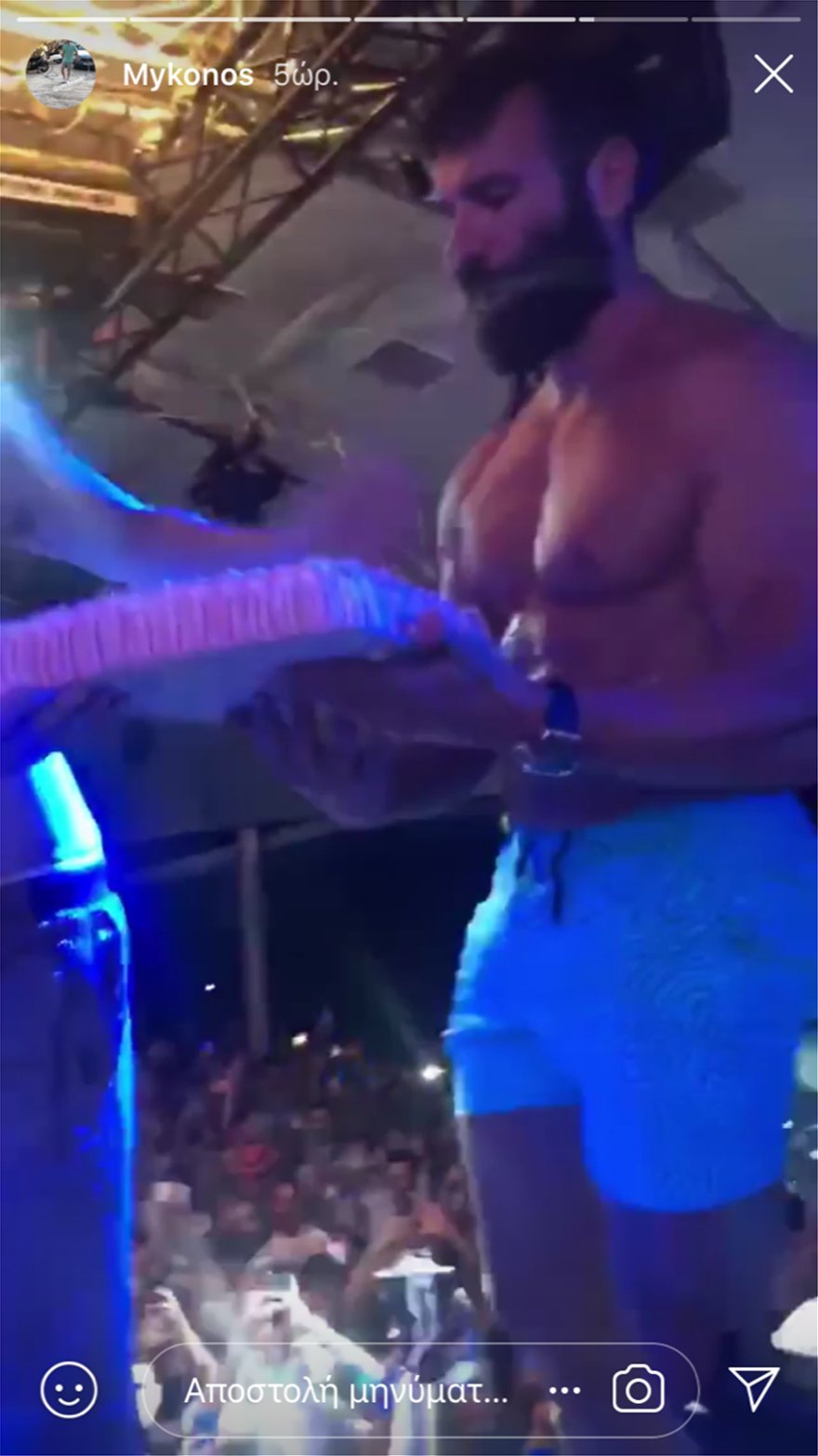 Ο «βασιλιάς του Ιnstagram» τα σπάει στη Μύκονο -Ξέφρενα πάρτι και όμορφες παρουσίες [εικόνες] | iefimerida.gr 1