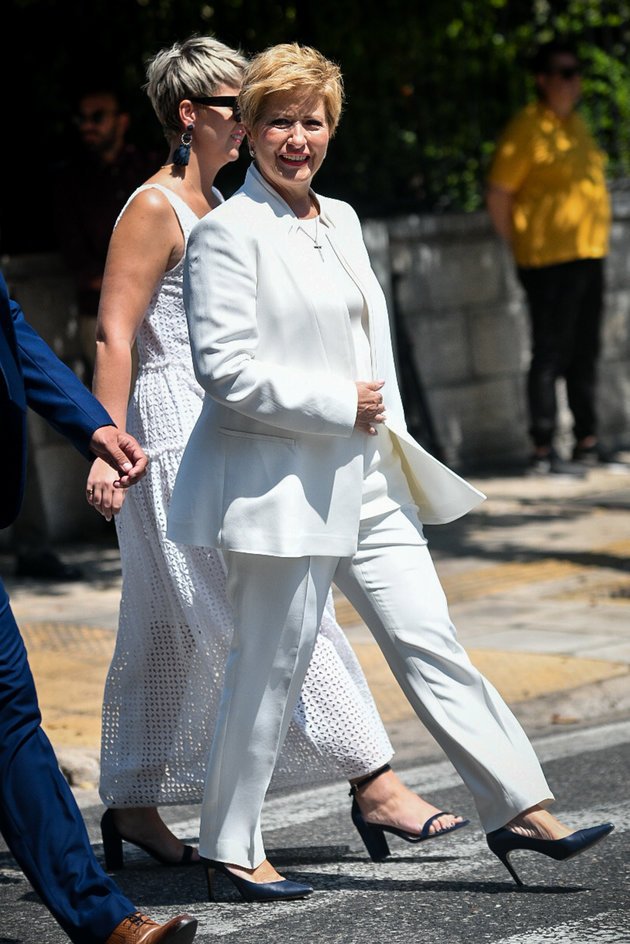 Ορκίστηκαν οι 19 νέοι υπουργοί -Αμήχανα χαμόγελα και υποσχέσεις [εικόνες] | iefimerida.gr 21