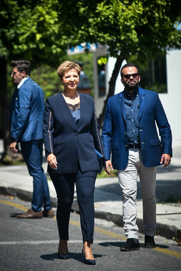 Ορκίστηκαν οι 19 νέοι υπουργοί -Αμήχανα χαμόγελα και υποσχέσεις [εικόνες] | iefimerida.gr 15