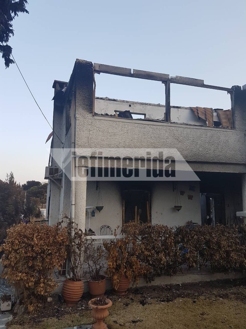 Οι ζημιές στο σπίτι του δημάρχου είναι εμφανείς