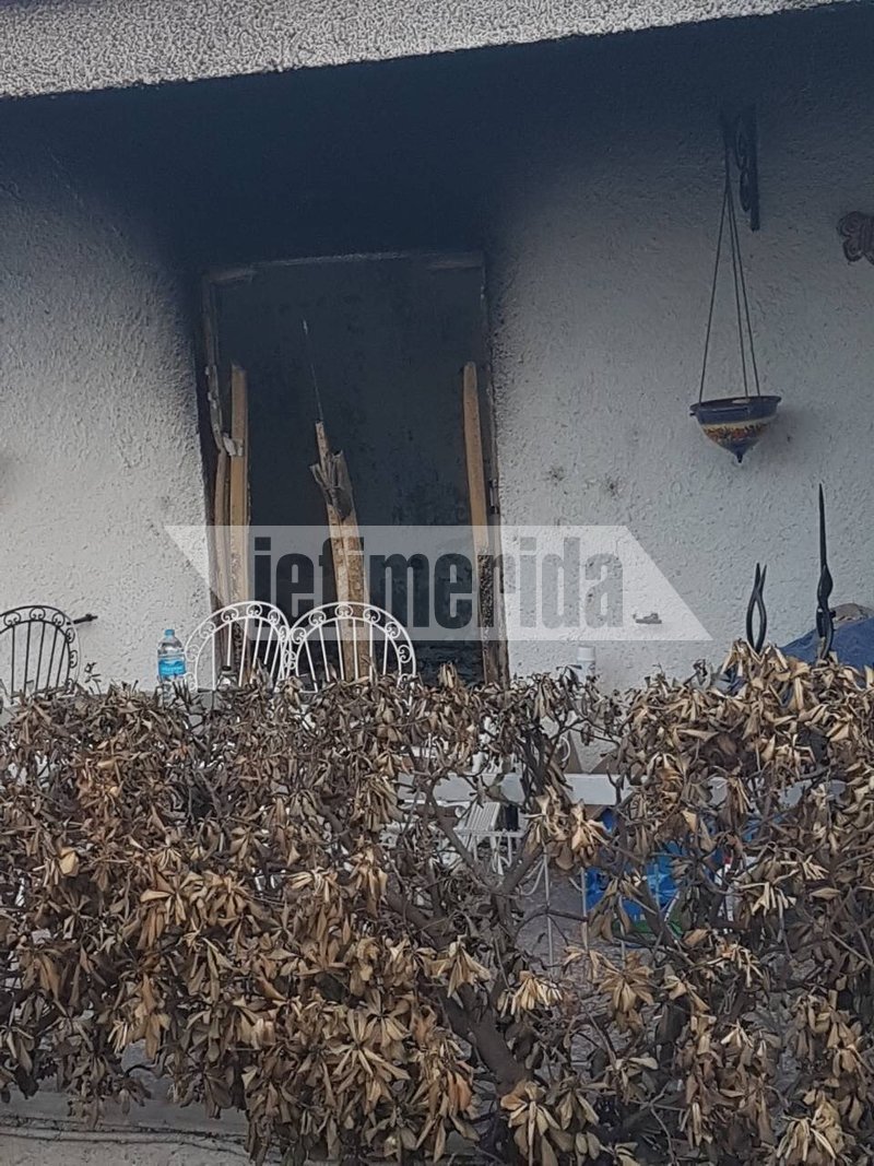 Κάηκε το σπίτι του δημάρχου Ραφήνας στη φωτιά στο Μάτι -Κατέρρευσε η οροφή [εικόνες] | iefimerida.gr 5