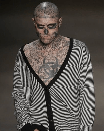 Αυτοκτόνησε ο Ρικ Τζένεστ, το μοντέλο που είχε καλυμμένο όλο το σώμα του με τατουάζ [βίντεο] | iefimerida.gr 0