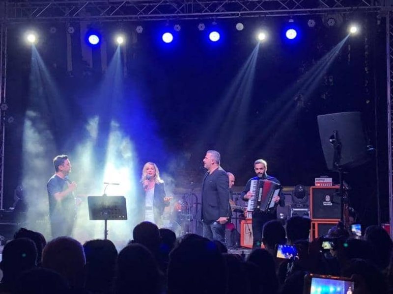 #StandbyGreece: Αννα Βίσση και Αντώνης Ρέμος ένωσαν τις δυνάμεις τους για τα πυρόπληκτα παιδιά [εικόνες] | iefimerida.gr 0