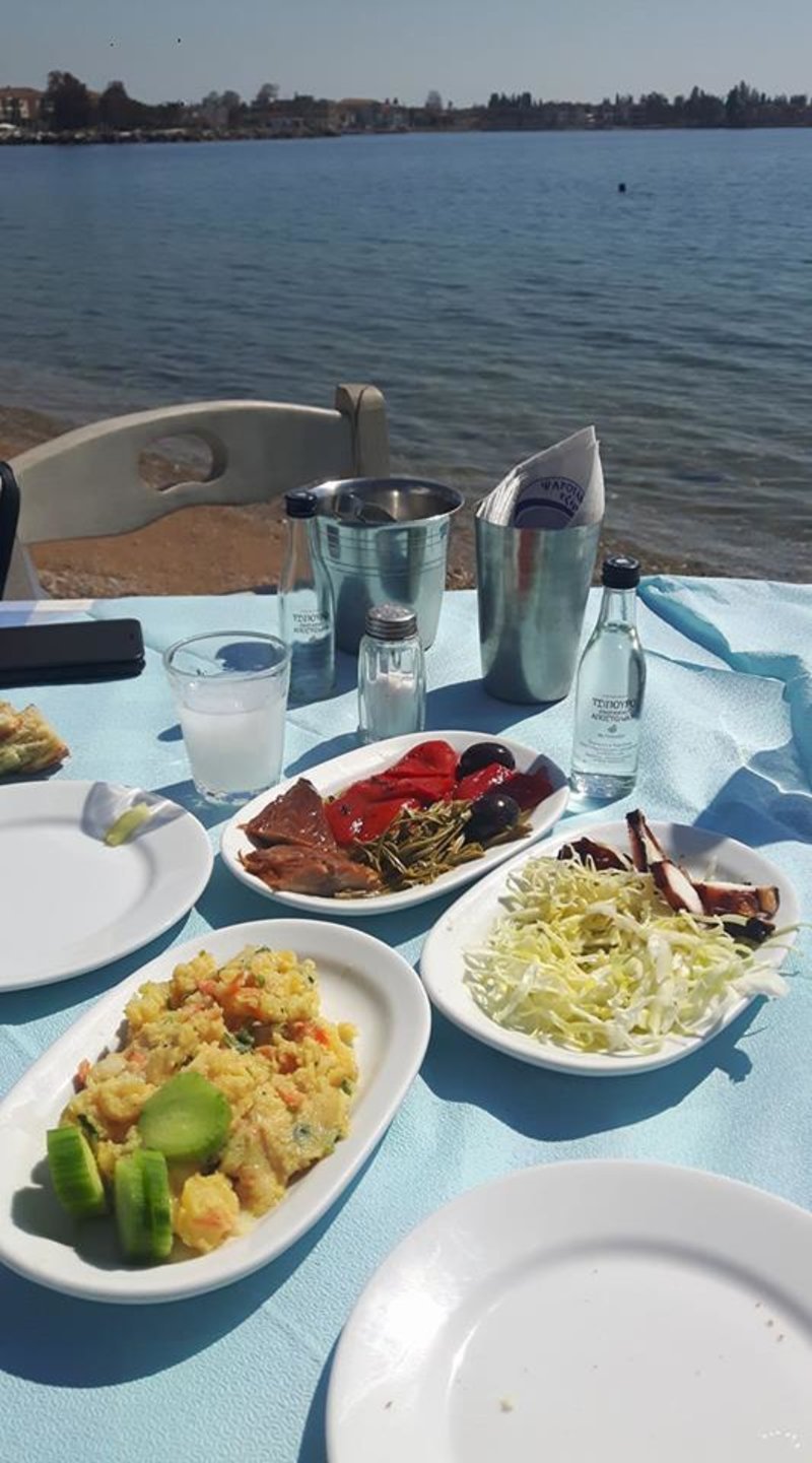 Τα τσιπουράδικα του Βόλου: Ο επίγειος παράδεισος του Αριστοτέλη Ωνάση και της Σοφία Λόρεν [εικόνες] | iefimerida.gr 0