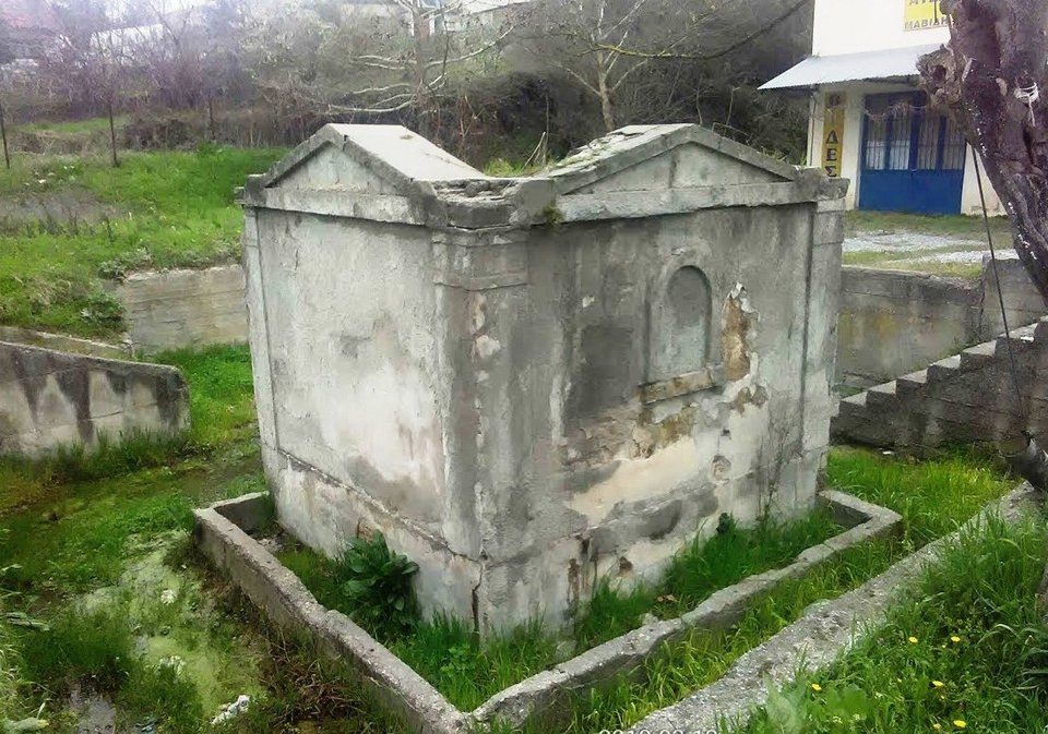 Ο όρος "αρτεσιανό" αναφέρεται σε όλα τα υπό πίεση νερά που αναβλύζουν από μόνο τους από την γη