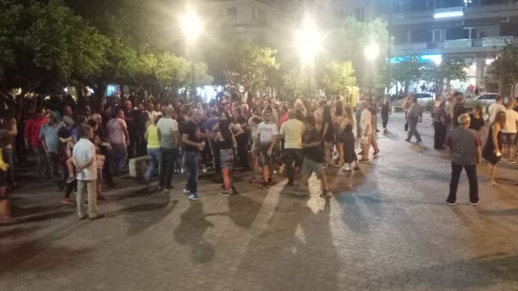 Στο νοσοκομείο Ιωαννίνων με κατάγματα στο κρανίο η 19χρονη που τραυματίστηκε στην πορεία για τον Φύσσα [εικόνες & βίντεο] | iefimerida.gr 1