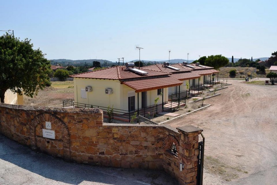 Χίος: Τέσσερα νέα στρατιωτικά οικήματα στο στρατόπεδο «Αργέντη» [εικόνες] | iefimerida.gr 1