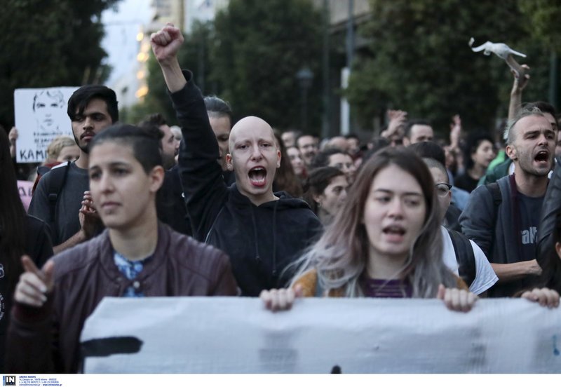 Πορεία στο κέντρο της Αθήνας για τη δολοφονία του Ζακ Κωστόπουλου -Βανδαλισμοί σε καταστήματα από μικρή μερίδα [εικόνες] | iefimerida.gr 22