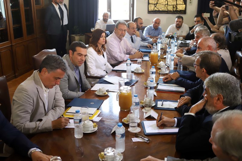 Στο πλάι του Τσίπρα η νέα υφυπουργός Κατερίνα Νοτοπούλου στη Θεσσαλονίκη [εικόνες] | iefimerida.gr 8