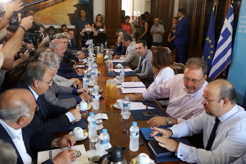 Στο πλάι του Τσίπρα η νέα υφυπουργός Κατερίνα Νοτοπούλου στη Θεσσαλονίκη [εικόνες] | iefimerida.gr 7