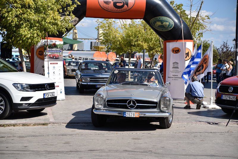 Μοναδικά συλλεκτικά αυτοκίνητα έκλεψαν τις εντυπώσεις στο 47ο Διεθνές Ράλλι ΦΙΛΠΑ [εικόνες] | iefimerida.gr 7