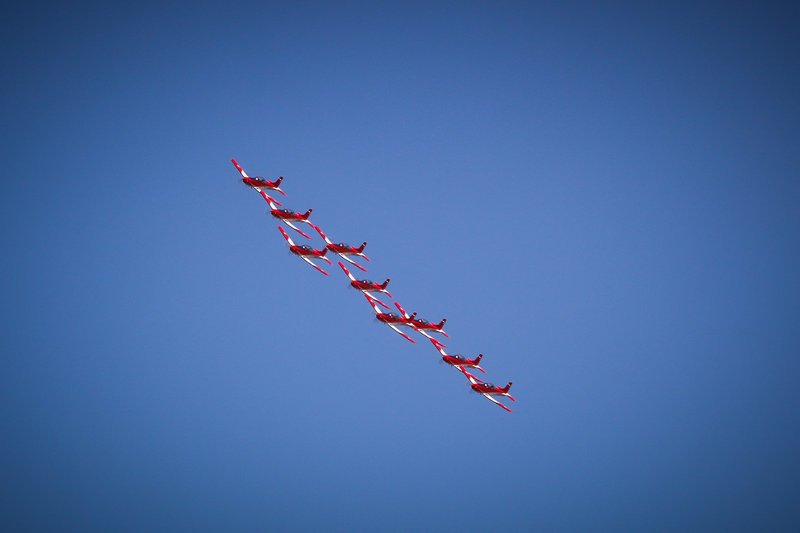 Μοναδικά καρέ: Αεροπλάνα σε σχηματισμούς πέρασαν... ξυστά από την Ακρόπολη [εικόνες] | iefimerida.gr 11