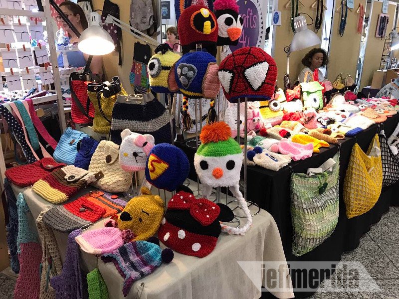 Στο Μετρό του Συντάγματος αυτές τις ημέρες μπορείς να αγοράσεις ό,τι μπορείς να φανταστείς και να είναι και χειροποίητο! [εικόνες] | iefimerida.gr 10