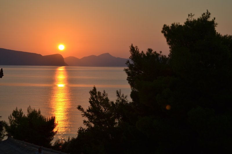 Το μοναδικής ομορφιάς ακρωτήρι της Πελοποννήσου με τις πιο χλιδάτες βίλες στην Ελλάδα [εικόνες] | iefimerida.gr 2