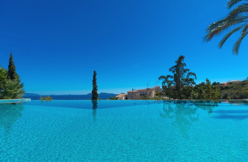 Το μοναδικής ομορφιάς ακρωτήρι της Πελοποννήσου με τις πιο χλιδάτες βίλες στην Ελλάδα [εικόνες] | iefimerida.gr 6