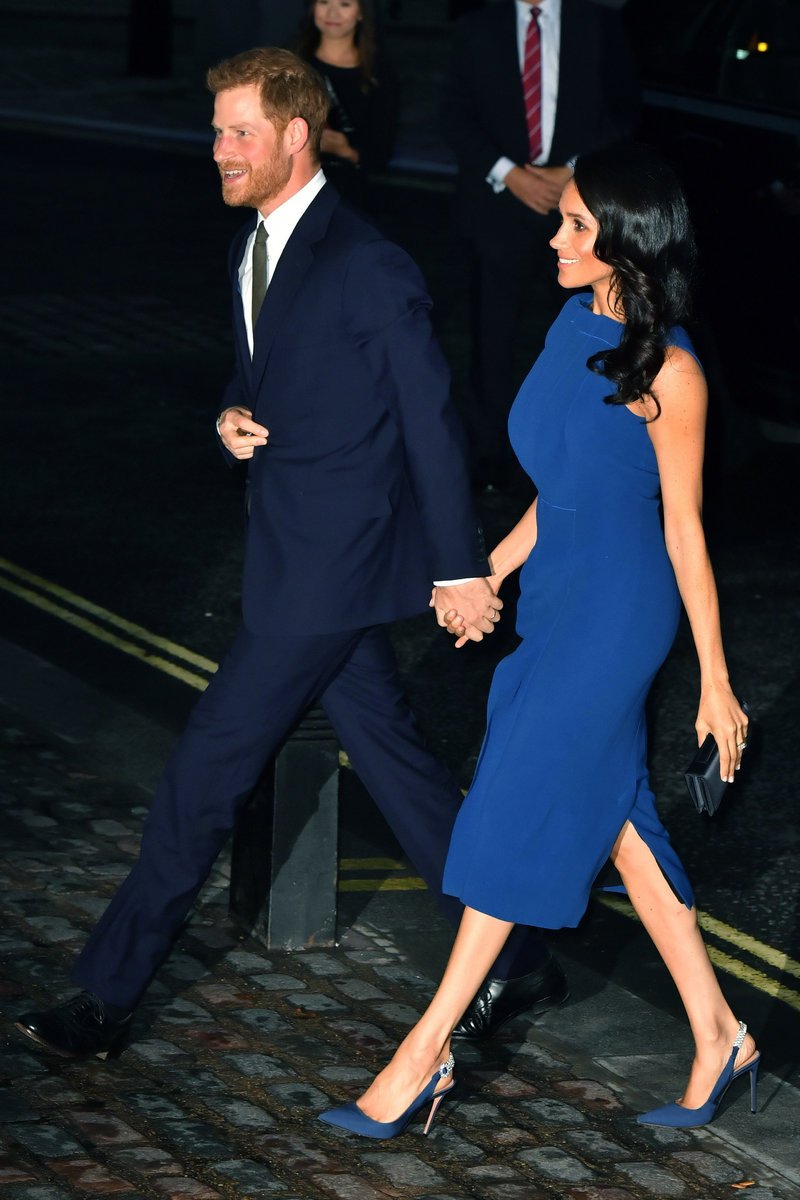 Μέγκαν Μαρκλ: Εγκυος ή απλά δεν της πάει καθόλου το φουστάνι; Απορίες μετά τη νέα εμφάνισή της [εικόνες] | iefimerida.gr 5