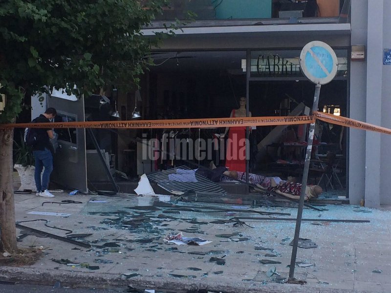 Ζημιές 40.000 ευρώ σε κατάστημα από την έκρηξη του ΑΤΜ στον Βύρωνα -Τι είπε ο ιδιοκτήτης στο iefimerida [εικόνες & βίντεο] | iefimerida.gr 5
