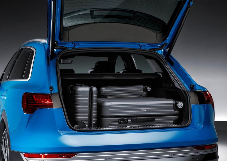 Το πρώτο ηλεκτρικό Audi, το e-Tron, έχει αυτονομία 400 χιλιομέτρων  [εικόνες & βίντεο] | iefimerida.gr 5