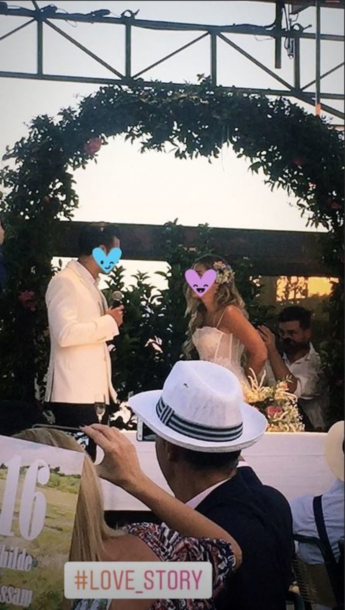  Αυτή είναι η μοναδική φωτογραφία με την Νατάσσα Μποφίλιου... νύφη- Το σέξι νυφικό με διαφάνειες [εικόνες] | iefimerida.gr 0