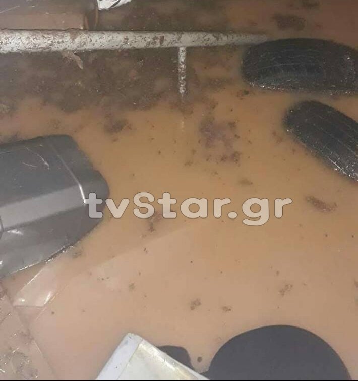 Σπίτια και αυτοκίνητα στο έλεος της κακοκαιρίας