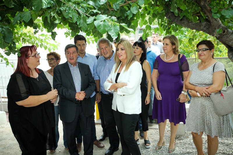 Το Χριστοδουλάκειο συγκρότημα επισκέφθηκαν Γεννηματά και Καμίνης | iefimerida.gr 0
