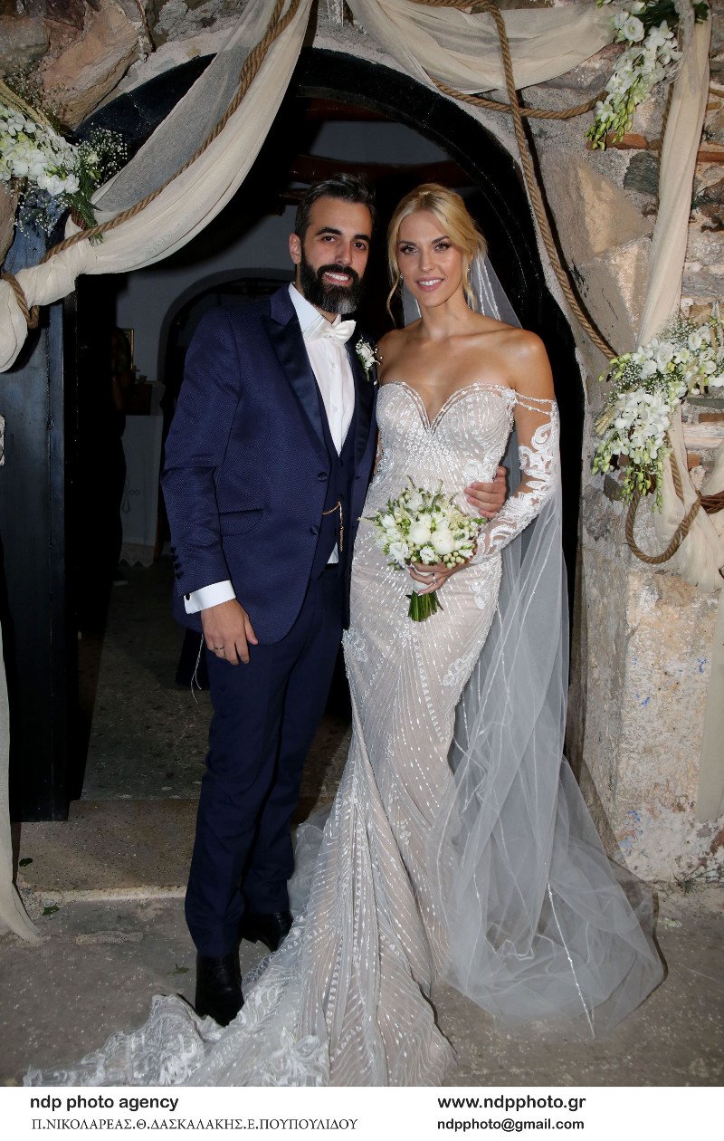 Η Μαντώ Γαστεράτου εξηγεί γιατί δεν κάλεσε την Τζένη Μελιτά στο γάμο της -Αδειασμα on air [βίντεο] | iefimerida.gr 0