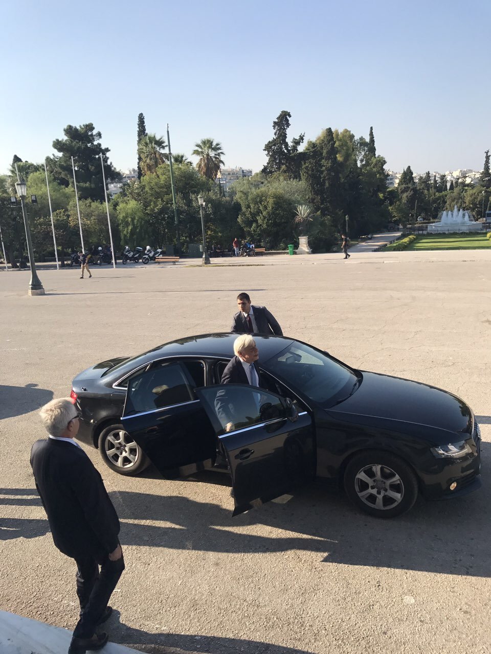 Οι κίνδυνοι από την υπονόμευση της Δημοκρατίας στην ομιλία Παυλόπουλου στο «Αthens Democracy Forum» | iefimerida.gr 0