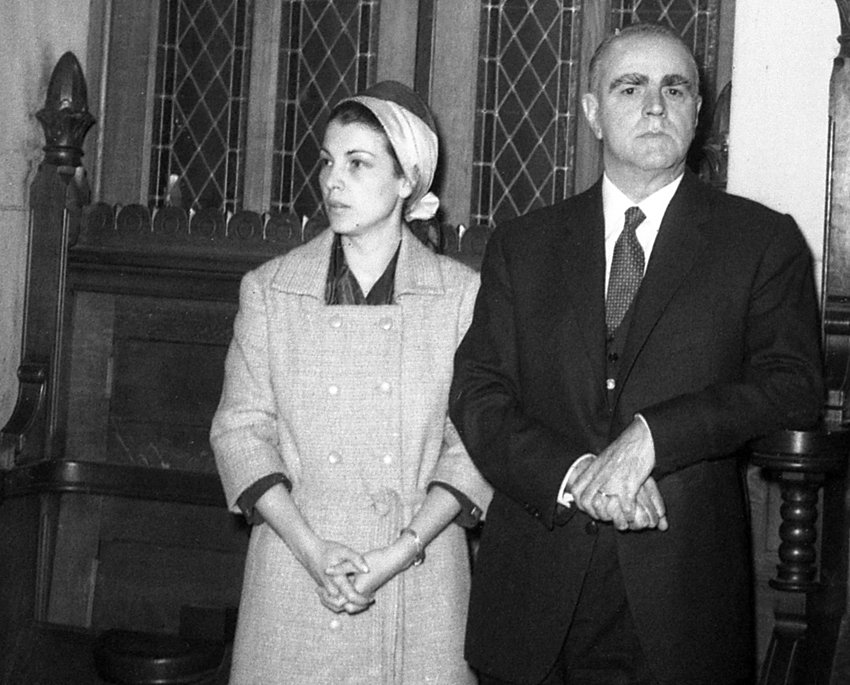 Κωνσταντίνος Καραμανλής και Αμαλία Μεγαπάνου στο Παρίσι